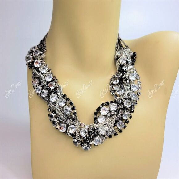 𝅺SILVER and Crystal Necklace - Picture 1 of 9
